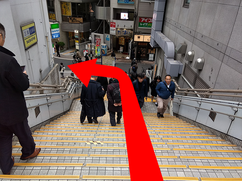 歩道橋の階段
