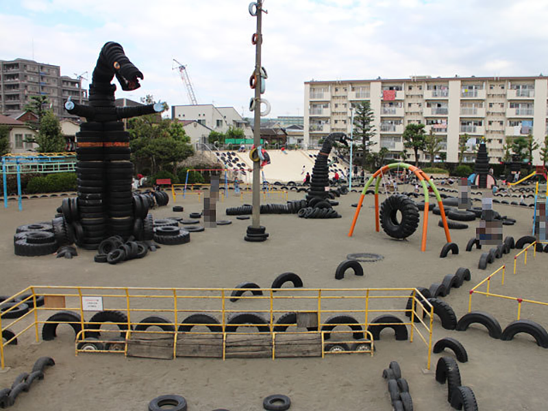 西郷六公園 (タイヤ公園)