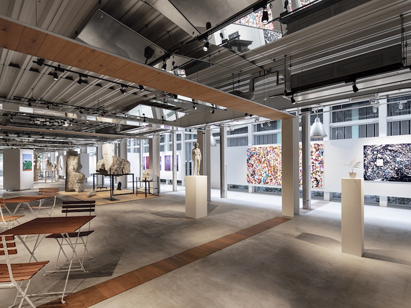 〈WHAT(ワット)〉